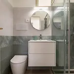 Guesthost - Lovely Flat In With Balcony Διαμέρισμα Ταορμίνα