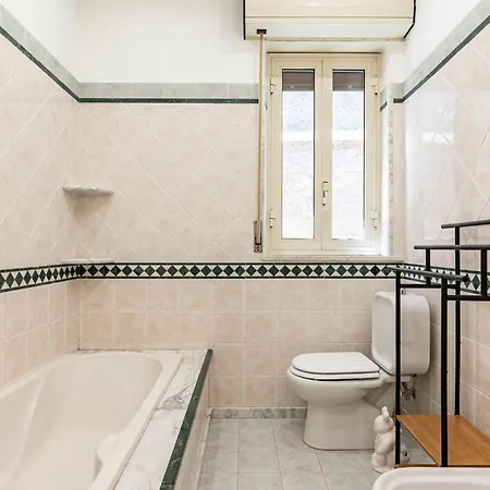Lägenhet Guesthost - Lovely Flat In With Balcony Taormina